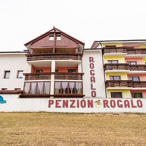 Rodinny Penzion Rogalo Mengusovce Exterior photo