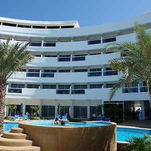 Hotel Sunsol Caribbean Beach Playa El Agua Exterior photo