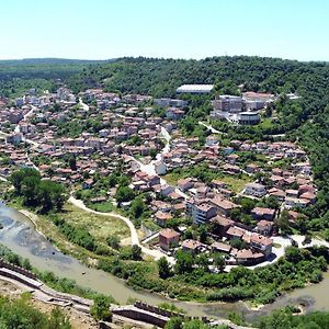 Apartmán Day And Night Veliko Tarnovo Exterior photo