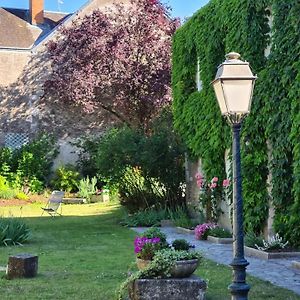 Hotel Le Beaugency Exterior photo